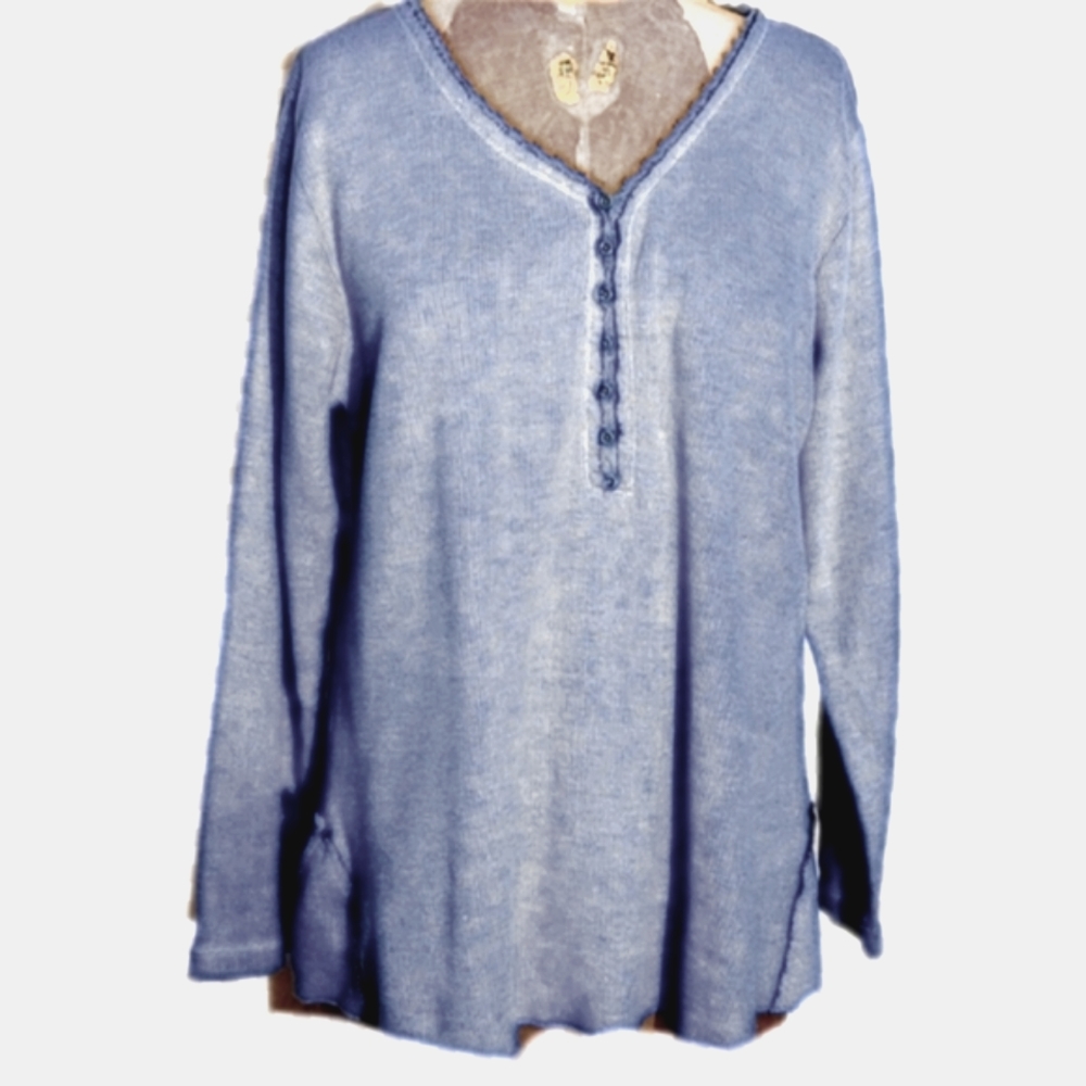 Sloppy old top in pristine condition